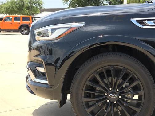 2023 INFINITI QX80 SENSORY AWD