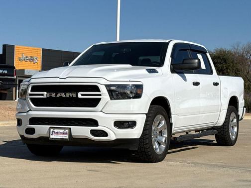 Bright White Clearcoat 2024 RAM 1500 Tradesman