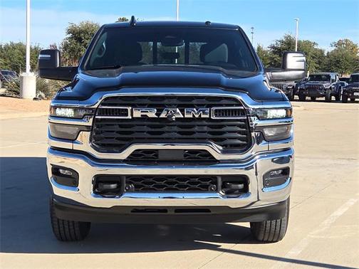 2026 RAM 2500 Tradesman Crew Cab 4x4 6'4' Box