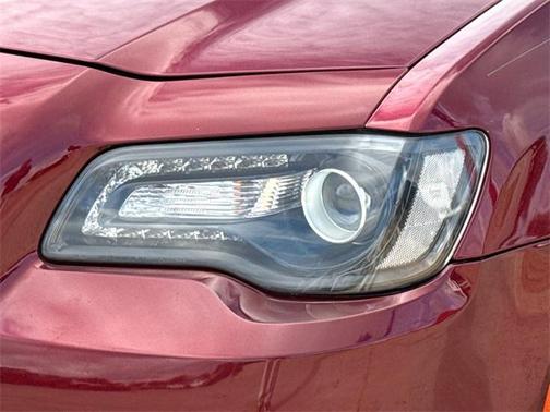 2020 Chrysler 300 Touring