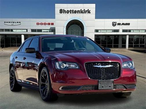 2020 Chrysler 300 Touring