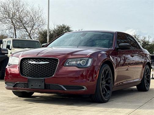 2020 Chrysler 300 Touring