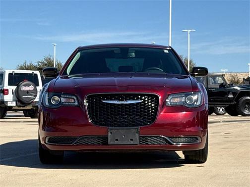 2020 Chrysler 300 Touring