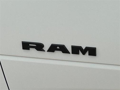 2025 RAM 2500 Laramie Crew Cab 4x4 6'4' Box