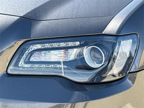 2023 Chrysler 300 Touring