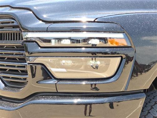 2025 RAM 2500 Laramie Crew Cab 4x4 6'4' Box