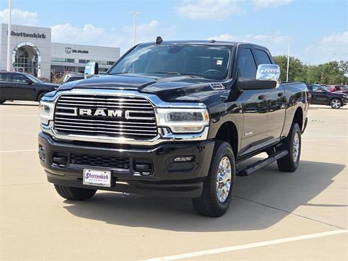 2024 RAM 2500 Laramie Crew Cab 4x4 6'4' Box