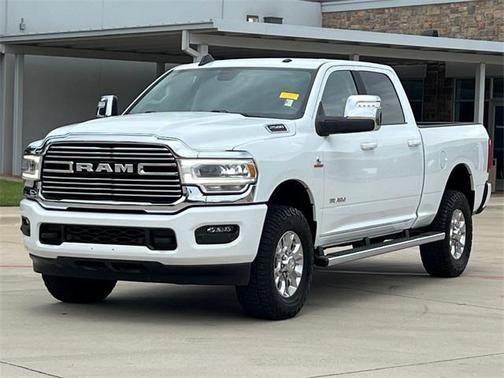 2023 RAM 2500 Laramie Crew Cab 4x4 6'4' Box