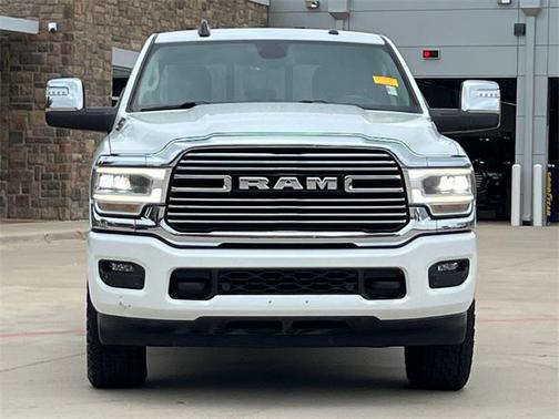 2023 RAM 2500 Laramie Crew Cab 4x4 6'4' Box