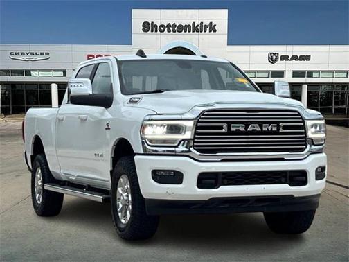 2023 RAM 2500 Laramie Crew Cab 4x4 6'4' Box