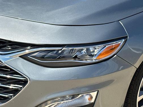 Sterling Gray Metallic 2024 Chevrolet Malibu FWD 2LT