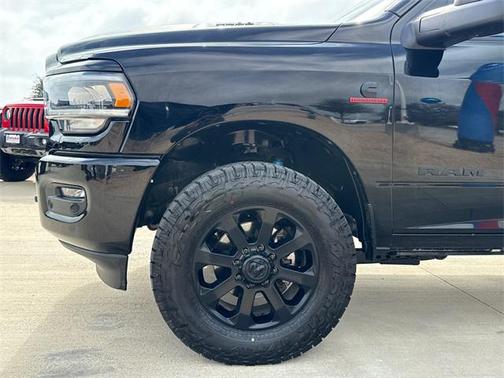 2024 RAM 2500 Laramie Crew Cab 4x4 6'4' Box