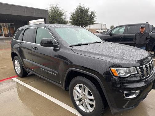 2017 Jeep Grand Cherokee Laredo