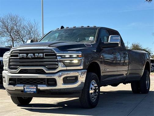 2026 RAM 3500 Laramie Crew Cab 4x4 8' Box