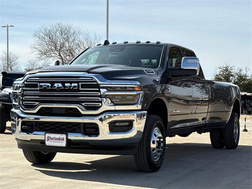 2026 RAM 3500 Laramie Crew Cab 4x4 8' Box