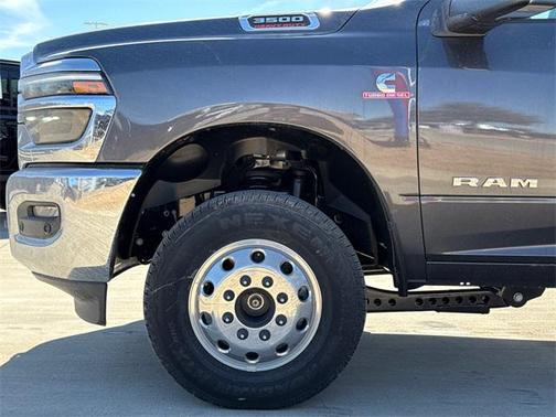 2026 RAM 3500 Laramie Crew Cab 4x4 8' Box