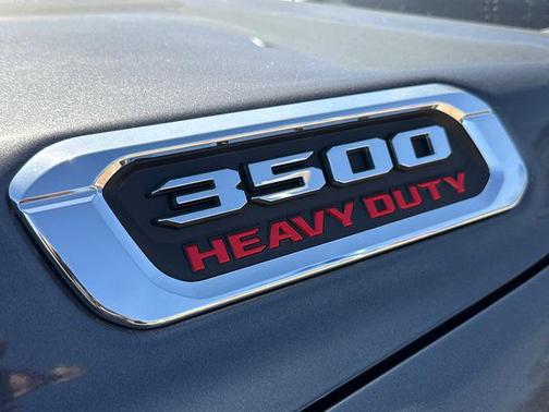 2026 RAM 3500 Laramie Crew Cab 4x4 8' Box