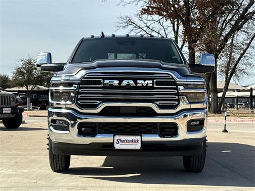 2026 RAM 3500 Laramie Crew Cab 4x4 8' Box