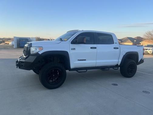 2014 Toyota Tundra SR5