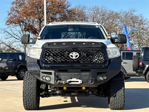 2014 Toyota Tundra SR5