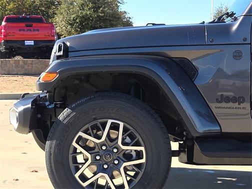 2026 Jeep Wrangler 4-Door Sahara 4x4