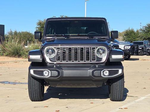2026 Jeep Wrangler 4-Door Sahara 4x4