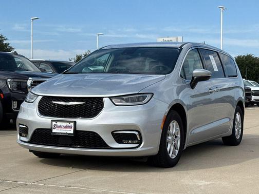 Silver Mist Clearcoat 2023 Chrysler Pacifica Touring L