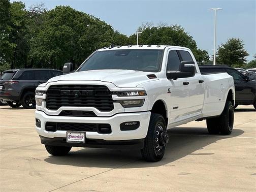2025 RAM 3500 Lone Star Crew Cab 4x4 8' Box