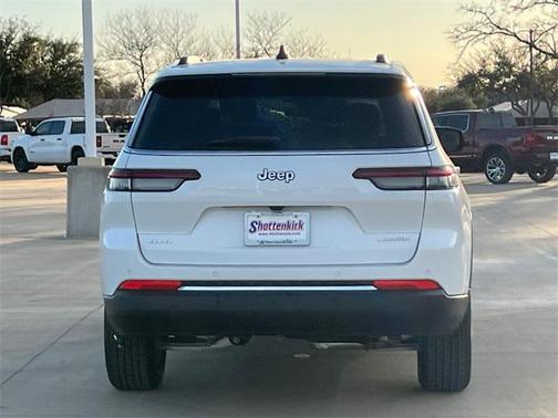 2025 Jeep Grand Cherokee L Laredo