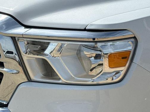 Bright White Clearcoat 2023 RAM 1500 Big Horn/Lone Star