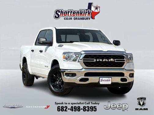 Bright White Clearcoat 2023 RAM 1500 Big Horn/Lone Star