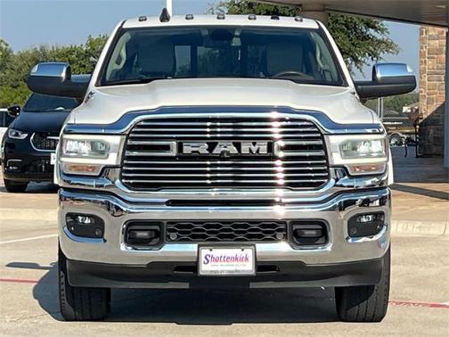 2019 RAM 2500 Laramie Crew Cab 4x4 8' Box