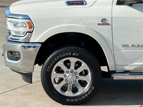 2019 RAM 2500 Laramie Crew Cab 4x4 8' Box