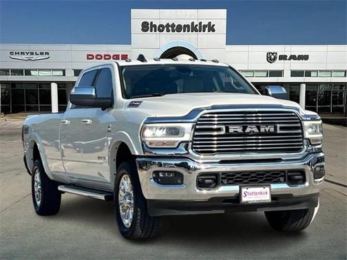 2019 RAM 2500 Laramie Crew Cab 4x4 8' Box