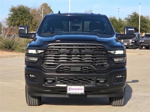 2026 RAM 2500 Tradesman Crew Cab 4x4 6'4' Box