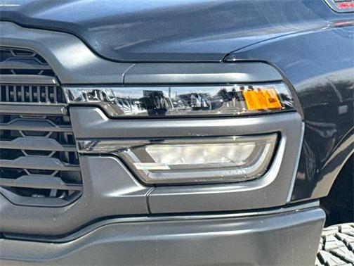 2026 RAM 2500 Tradesman Crew Cab 4x4 6'4' Box