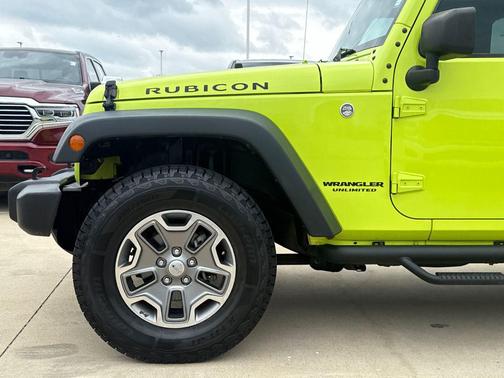 Hypergreen Clearcoat 2016 Jeep Wrangler Unlimited Rubicon