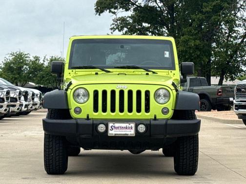 Hypergreen Clearcoat 2016 Jeep Wrangler Unlimited Rubicon