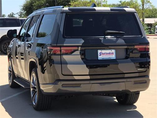 2022 Jeep Wagoneer Series II 4x2