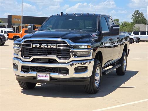 2025 RAM 2500 Tradesman Crew Cab 4x4 6'4' Box