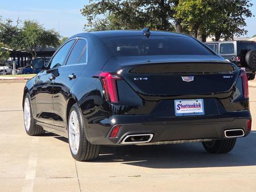 2025 Cadillac CT4 Luxury RWD