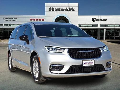 2026 Chrysler Pacifica L