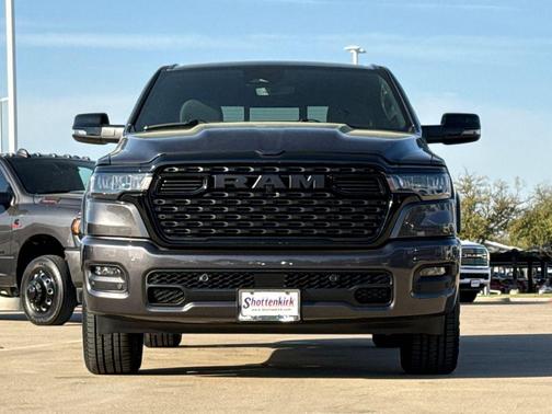 Granite Crystal Metallic Clearcoat 2026 RAM 1500 Big Horn/Lone Star