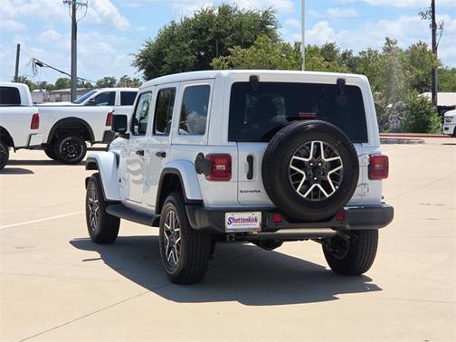 2025 Jeep Wrangler 4-Door Sahara 4x4