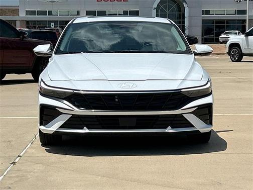 2025 Hyundai ELANTRA SEL