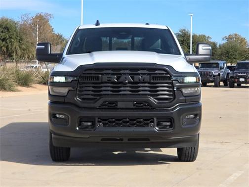2026 RAM 2500 Tradesman Crew Cab 4x4 6'4' Box