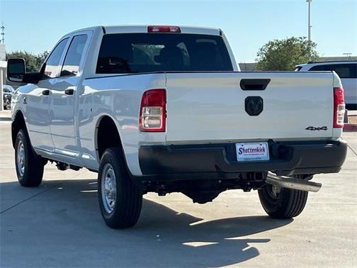 2024 RAM 2500 Tradesman Crew Cab 4x4 6'4' Box