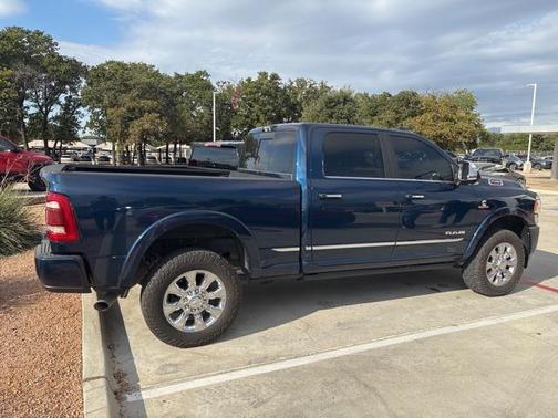 2022 RAM 2500 Limited Crew Cab 4x4 6'4' Box