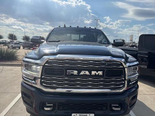 2022 RAM 2500 Limited Crew Cab 4x4 6'4' Box