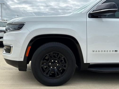 Bright White Clearcoat 2023 Jeep Wagoneer Series I 4x4
